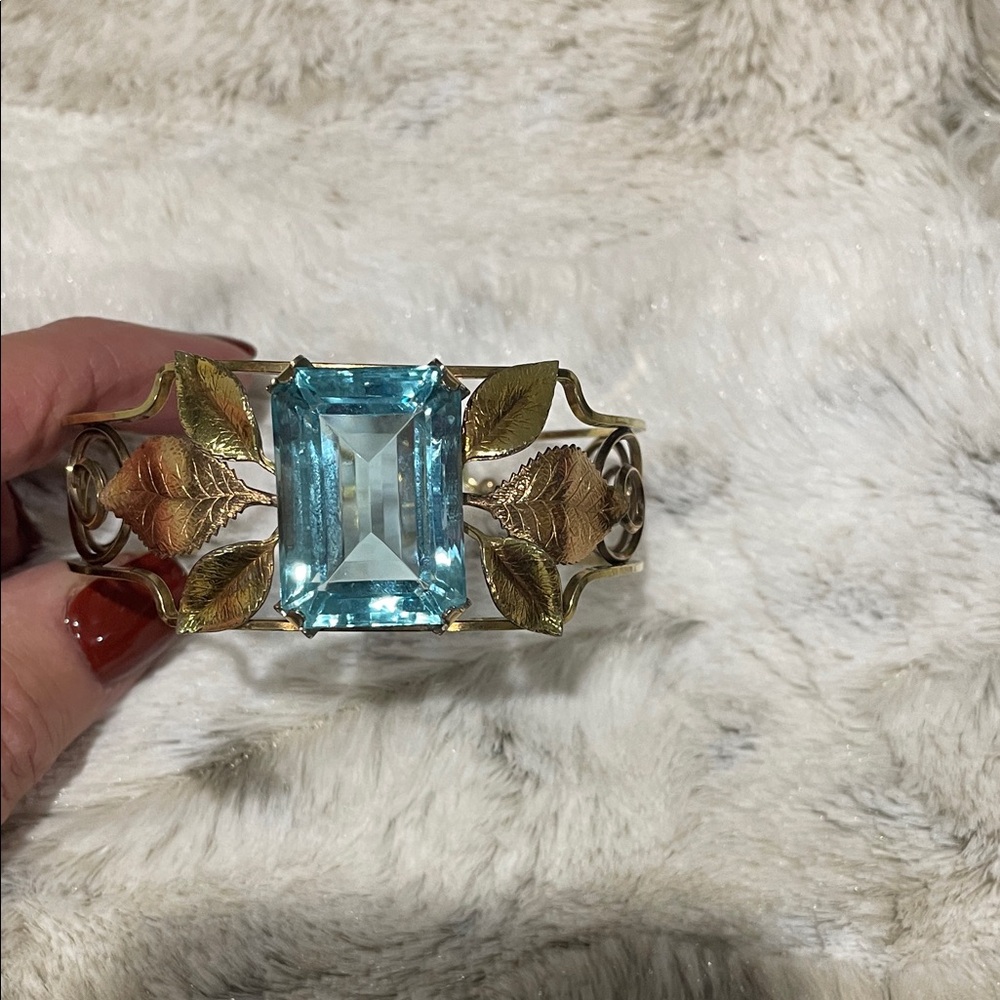 Vintage  Gold and Blue Gemstone Bracelet - Picture 2 of 5
